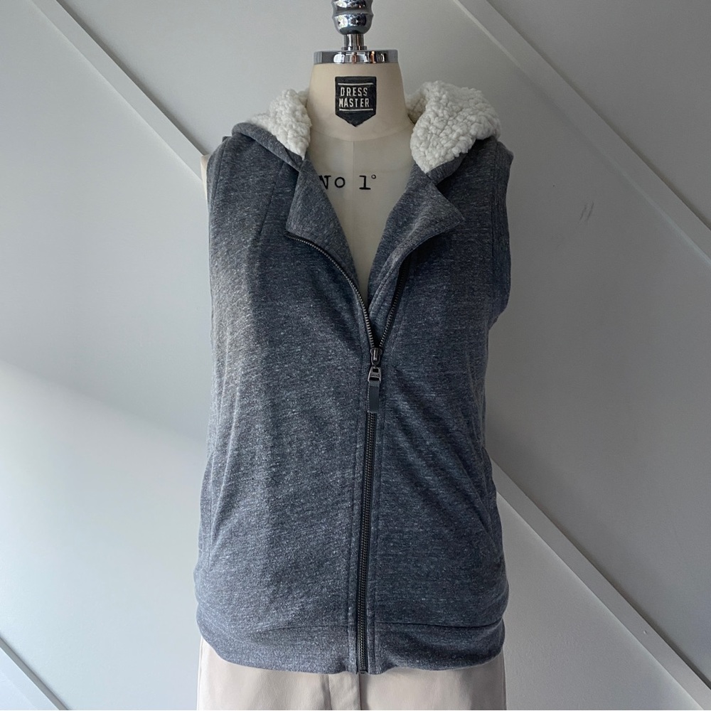 Splendid Sherpa Lined Zip-Up Vest NWT XS | Cozy Fleece Layer | Casual Athleisure